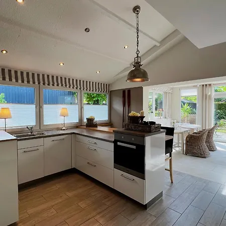 Malibu S Am Apartment *